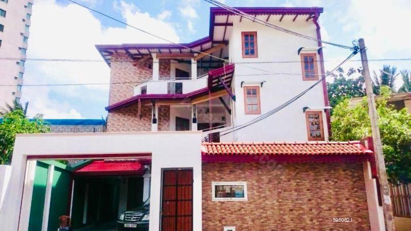 Exterior - House for rent in Rajagiriya