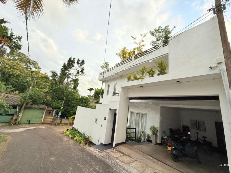 House for sale in Piliyandala