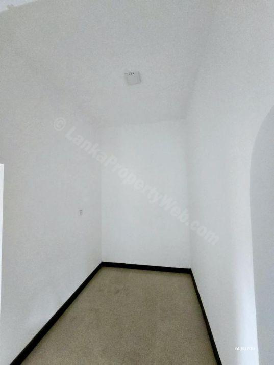 House for sale in Mandawala