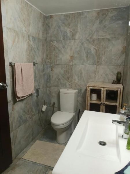 Bathroom - Solar Powered 5 Bedroom House for Rent in Nawala, R50568