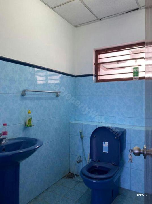 Commercial for rent in Colombo 6