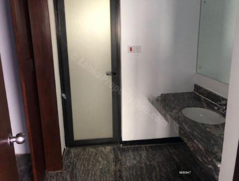 Apartment for rent in Rajagiriya