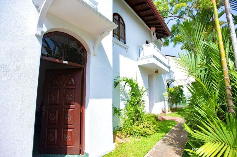 House for sale in Nugegoda