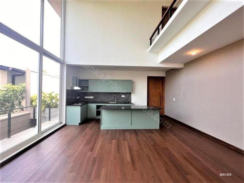 House for sale in Thalawathugoda