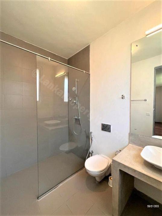 House for sale in Thalawathugoda