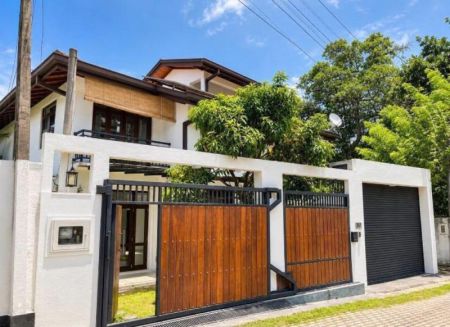 Exterior - Luxury House For Sale – Koswatta, Battaramulla
