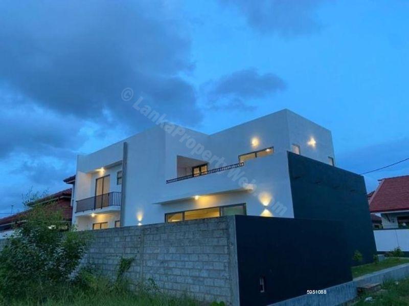 Exterior - House for sale in Negombo