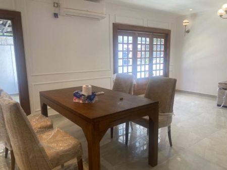 Dining room - (NAR873) Newly Renovated Luxury Apartment for Rent in Colombo 5