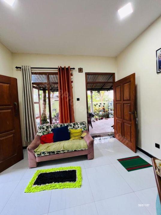 House for sale in Polgasowita
