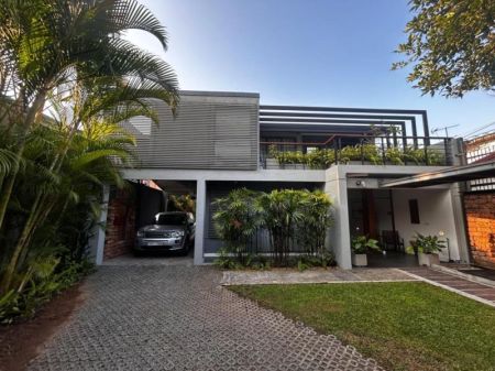 Exterior - Spacious 4-Bedroom Residence with Generous Land Extent in Thalapathpitiya, Nugegoda | SH15388