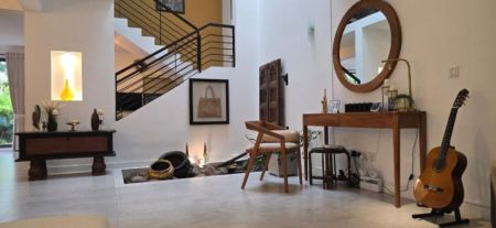 Living Room - Spacious 4-Bedroom Residence with Generous Land Extent in Thalapathpitiya, Nugegoda | SH15388