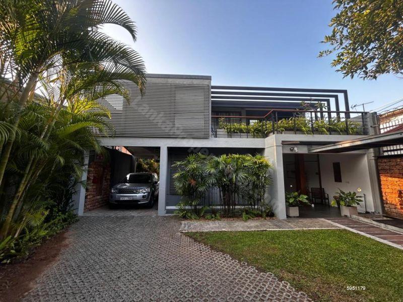 House for sale in Nugegoda