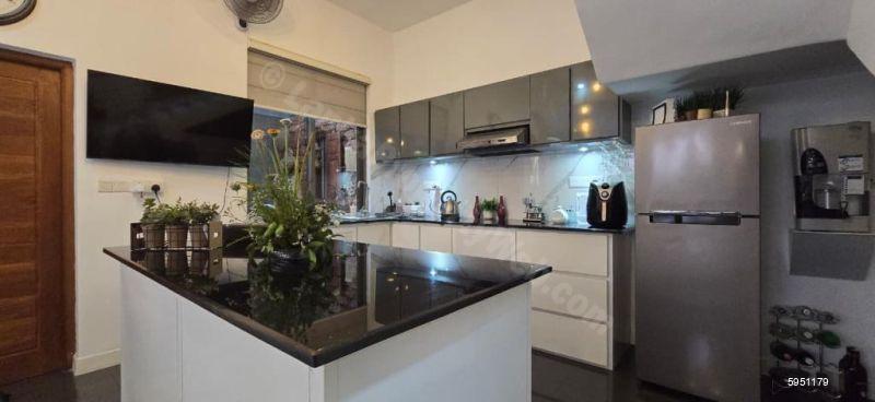 House for sale in Nugegoda