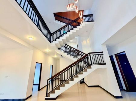 Living Room - Mount Lavinia 5 BR Brand New House for Sale