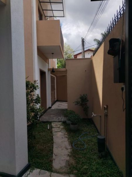 Exterior - 6 Perch 3 Storey House for Sale in Malabe  SLLL - A2