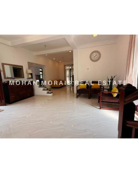 Living Room - House for Sale  Sampathwatta - Athurugiriya 