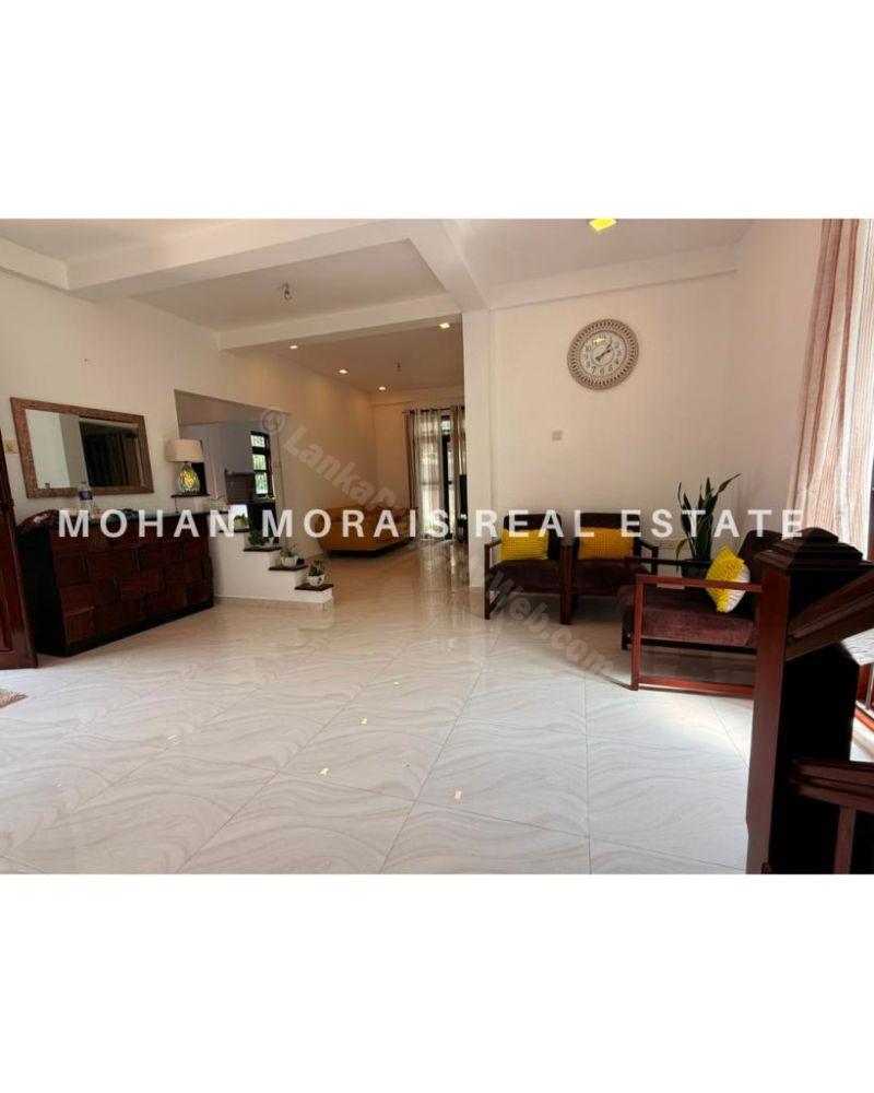 Living Room - House for sale in Athurugiriya
