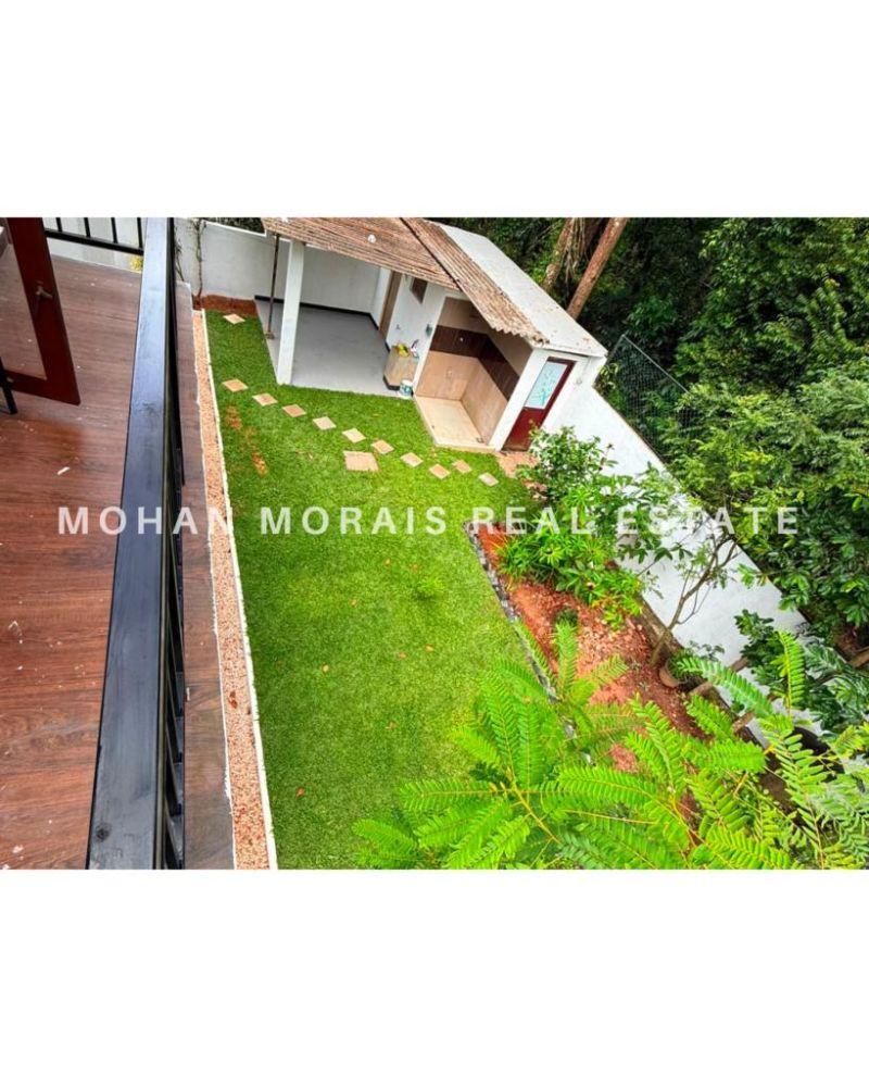 Exterior - House for sale in Athurugiriya