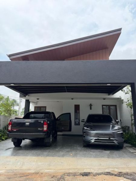 Exterior - Malabe Kahanthota Road 03 Bed Rooms Brand New Luxury Villa Type House on 6.7 Perches of Land for Sale 
