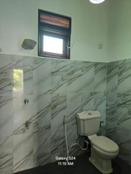 Bathroom - House for Sale in Kaduwela