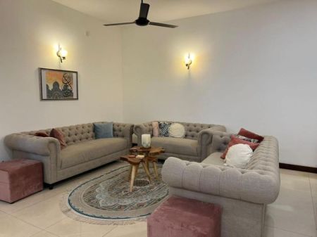Living Room - Fully Furnished 3 Bedroom Apartment for Sale – Altitude, Colombo 03 | LKR 120,000,000 (EM163JS)