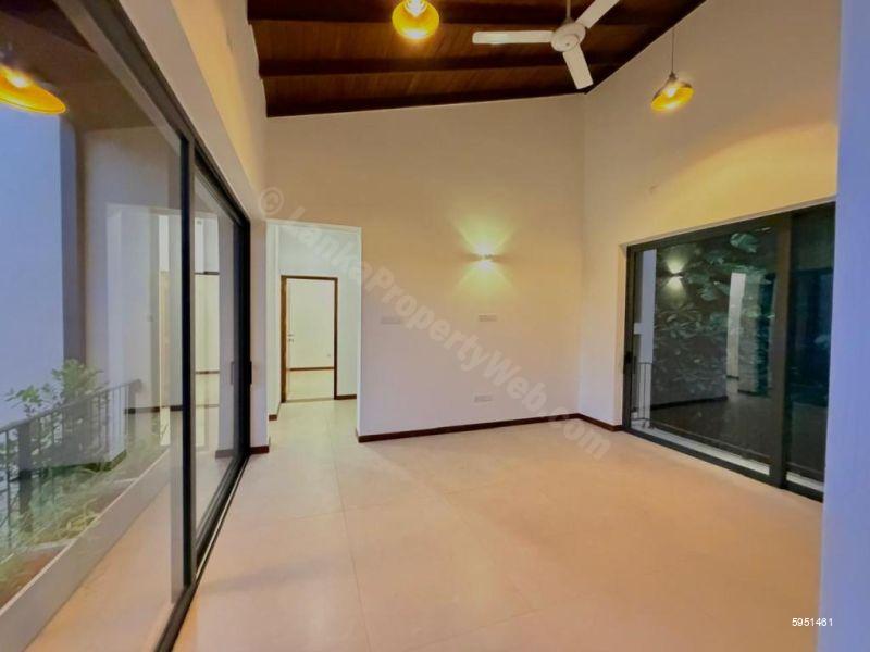 House for sale in Battaramulla