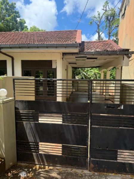 Exterior - House for sale in Nugegoda 