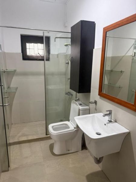 Bathroom - House for sale in Nugegoda 