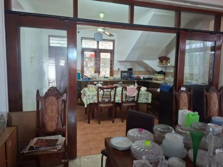 Living Room - 🏢✨ LARGE HOUSE FOR SALE📐 6,000+ SQ. FT. 🌳 20 Perch  SPACIOUS 5 BEDROOMED | PRESENTLY USED AS COMMERCIAL 📍COLOMBO-4