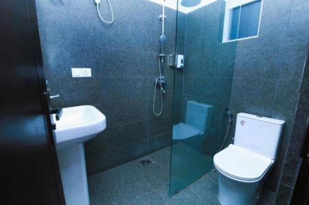 Bathroom - Nuwara Eliya 03 Bedrooms Apartment For Sale At Lake View Residencies 