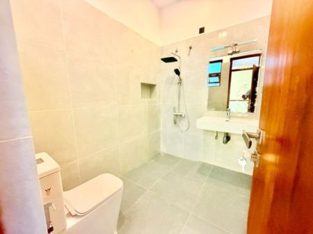 Bathroom - Thalawathugoda Brand-new Modern 3-storey House For Sale 