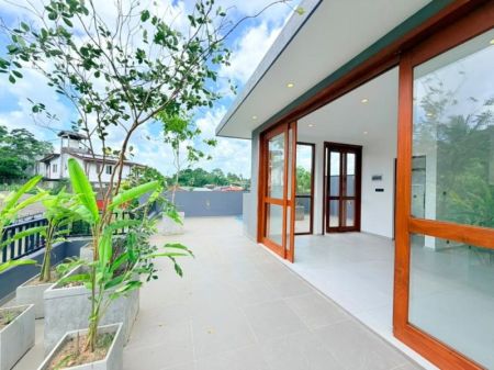 Exterior - Thalawathugoda Brand-new Modern 3-storey House For Sale 