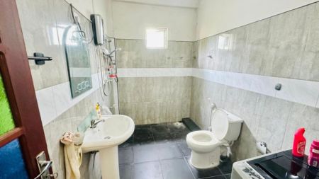 Bathroom - (BR204) Upper Floor Unit for Rent in Kiribathgoda