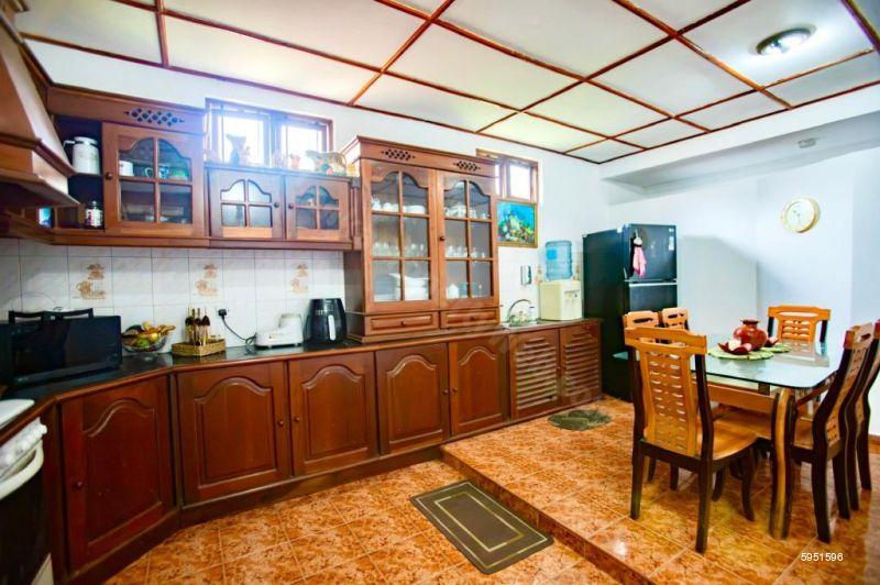 House for sale in Nugegoda