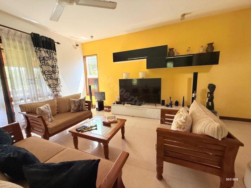 House for rent in Athurugiriya