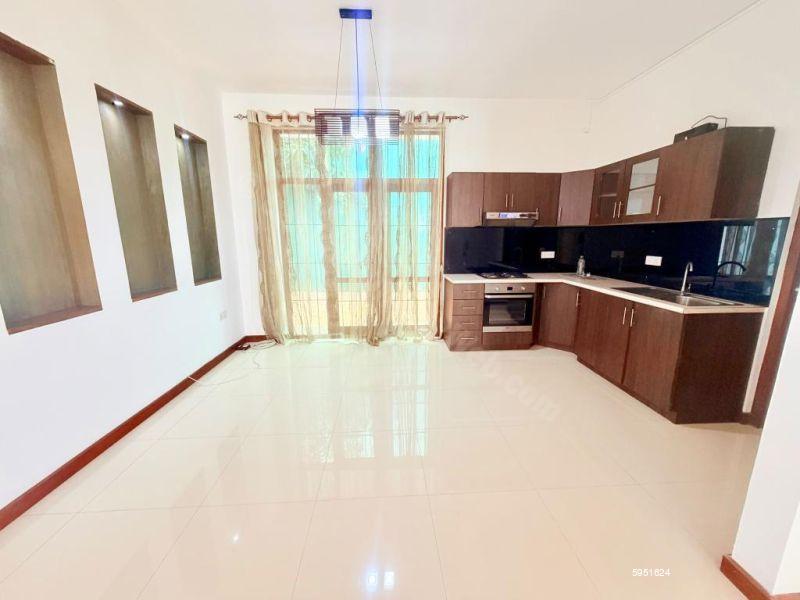 House for sale in Battaramulla