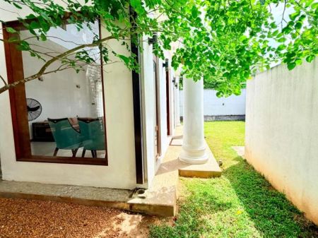 Exterior - Thalawathugoda 4 BR Luxury House For Sale in Kalalgoda