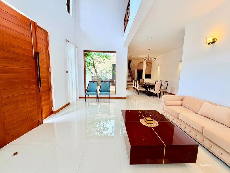House for sale in Thalawathugoda