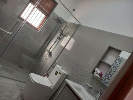 Bathroom - (KR1005) Two Storey House for Rent in Katunayake, Seeduwa