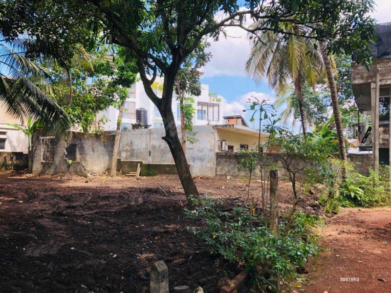 Bare Land for sale in Thalawathugoda