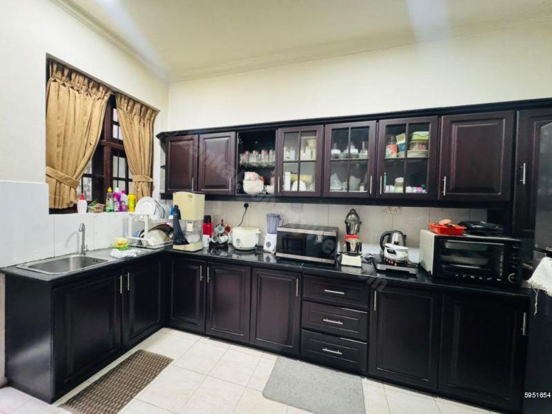 House for sale in Dehiwala