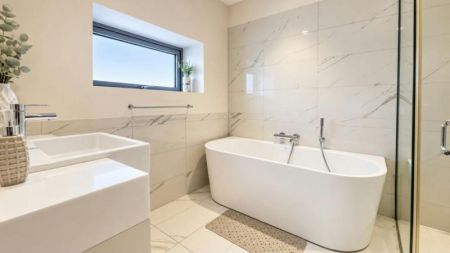 Bathroom - Cinnamon Life - 02 Bedroom Furnished Apartment for Rent in Colombo 02 (A310)