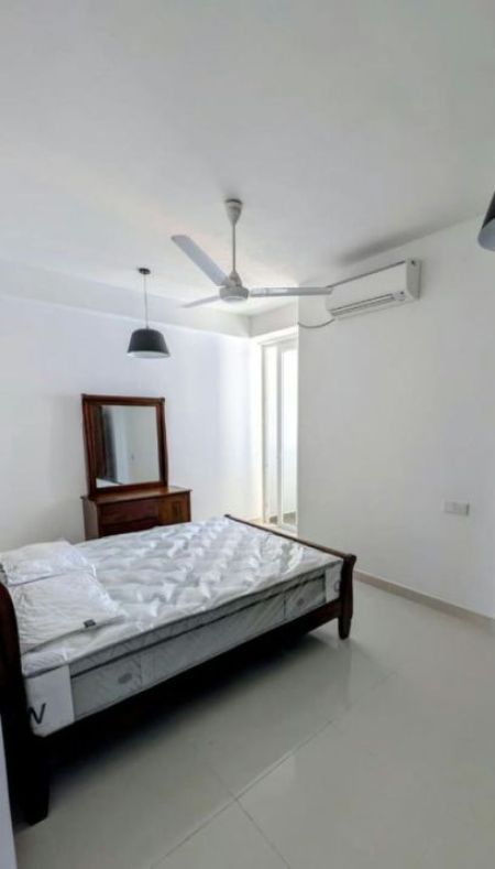 Bedroom - Cornwall - 03 Bedroom Unfurnished Apartment for Sale in Colombo 03 (A6660)