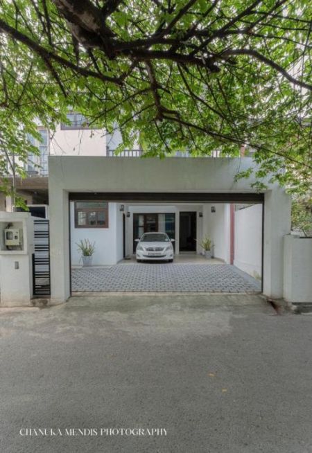 Exterior - Spacious 4 BR House for rent in  Kotte Sri Jayawardenepura 