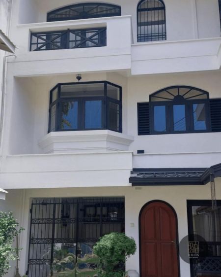 Exterior - House for rent in Colombo 5 
