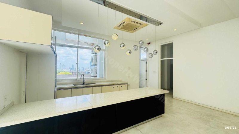 Commercial for sale in Colombo 8