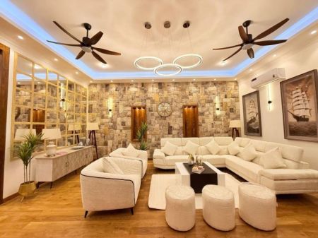 Living Room - (SH1382) Furnished Super Luxury House for sale in Battaramulla