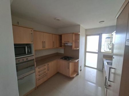 Kitchen - 3 Bedroom Apartment for Rent in Colombo 5, R81703
