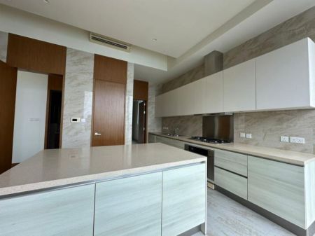 Kitchen - 5 Bedrooms Penthouse For Sale in Shangri La - PDA399