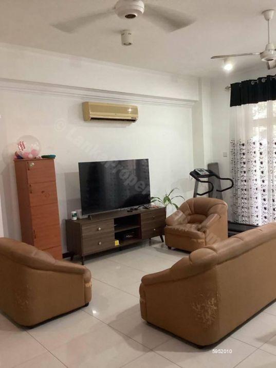 Living Room - Apartment for sale in Colombo 8